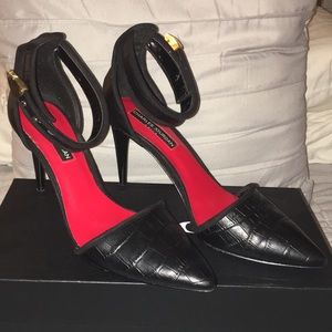 Charles Jourdan Black Ankle Strapped Heels